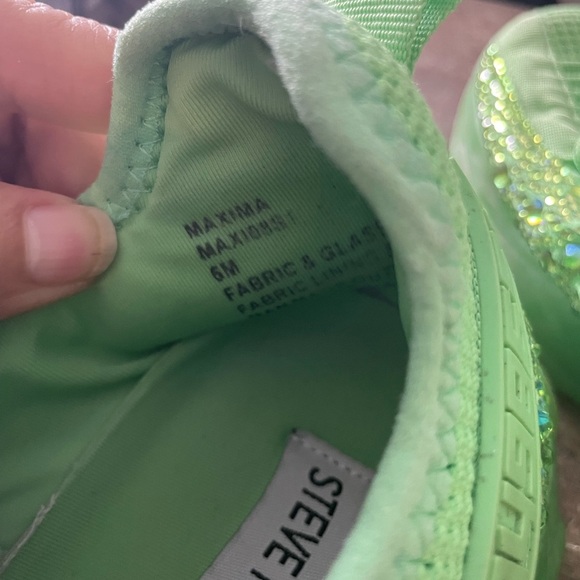 Steve Madden Women's Maxima Fabric Rhinestone Fashion Sneakers size 6M - Picture 8 of 8